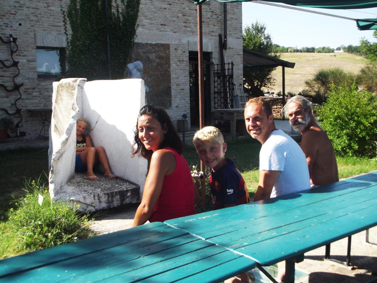 "La Casa Degli Ulivi Art B&B" Trecastelli Luaran gambar