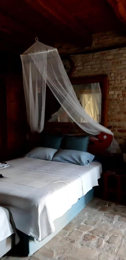 "La Casa Degli Ulivi Art B&B" Trecastelli Luaran gambar
